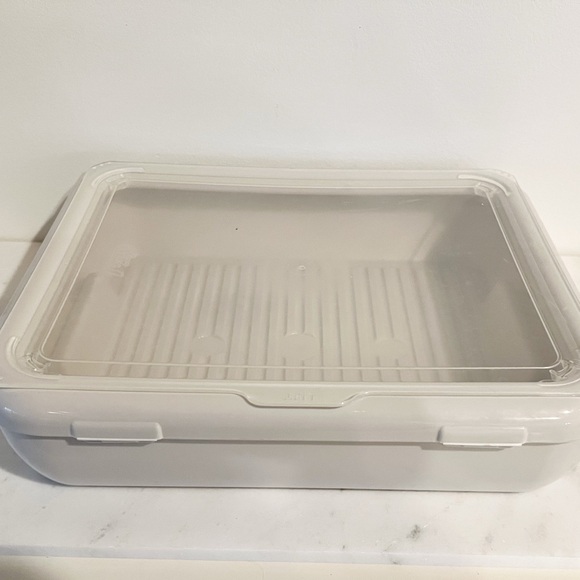 White Stackable Food Storage Containers - Picture 3 of 4